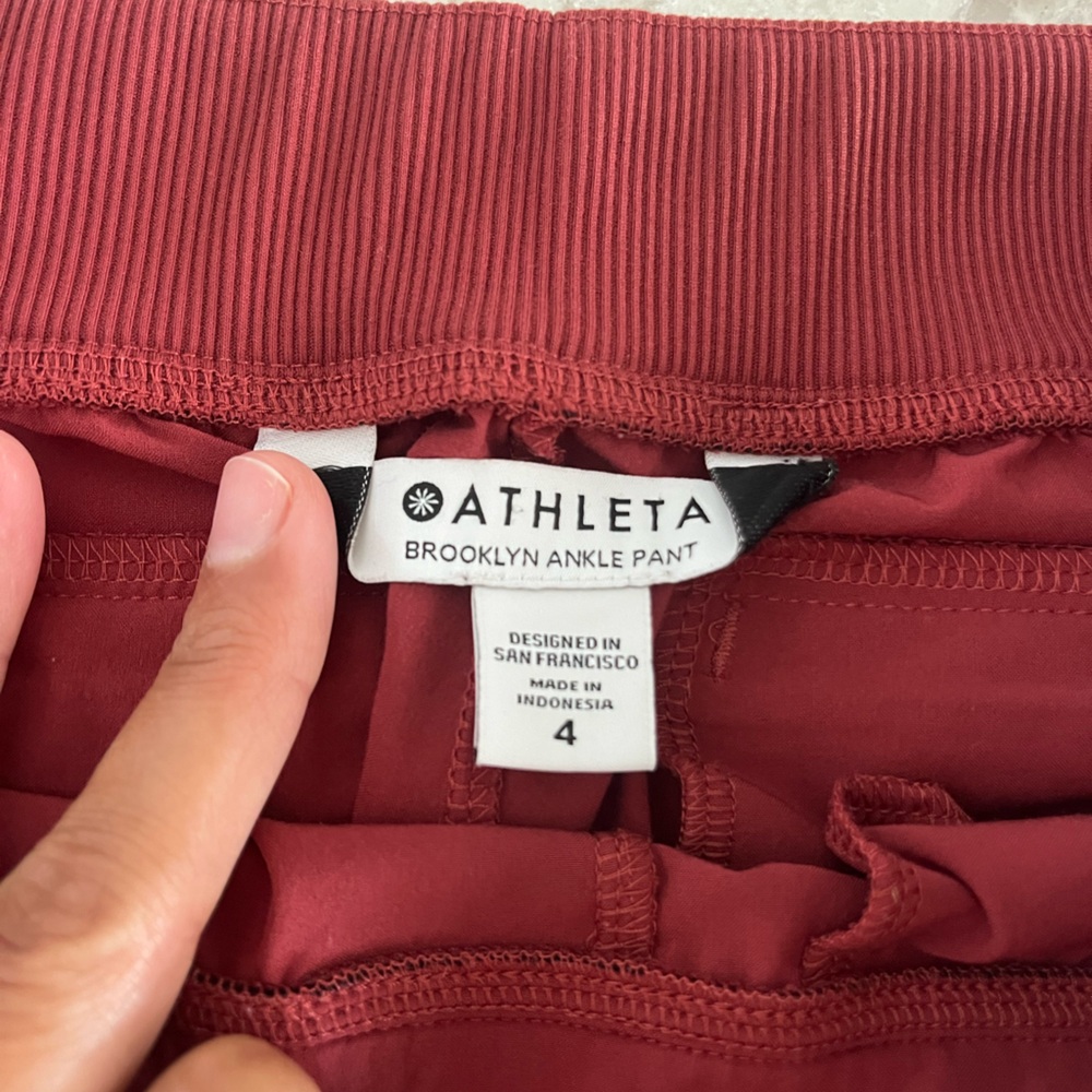 ATHLETA BROOKLYN MID RISE ANKLE PANT Size 4